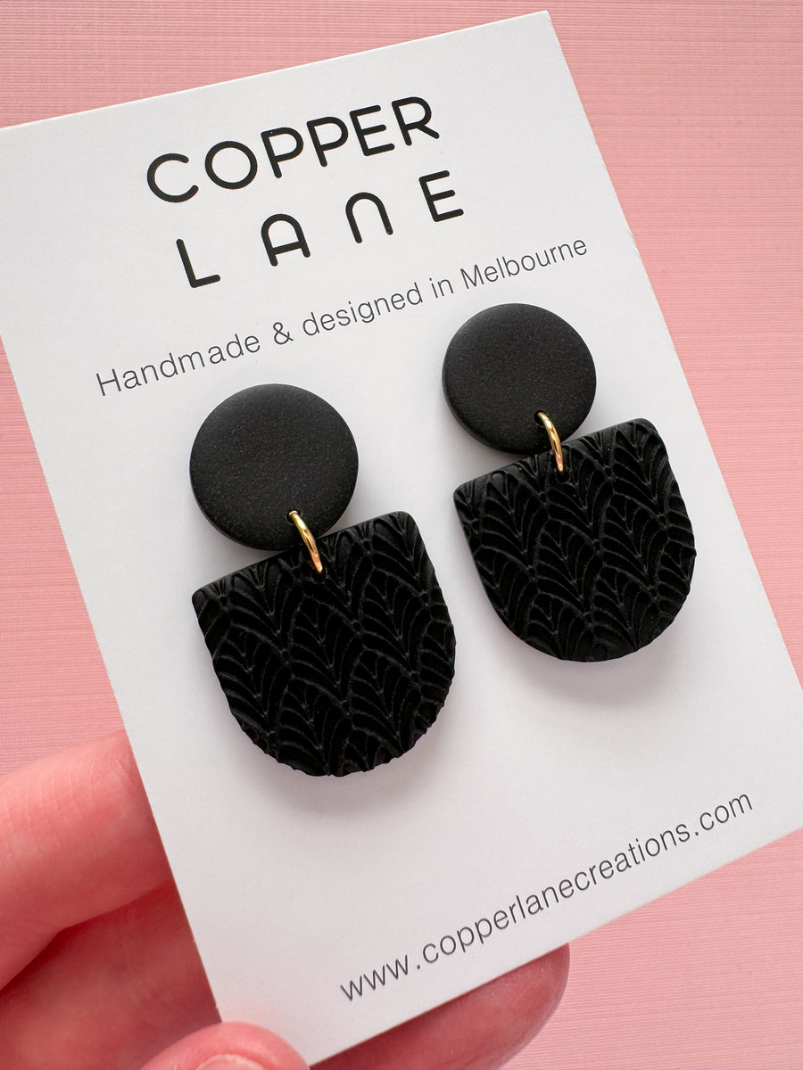 Jada Dangle Earrings - Black Fern