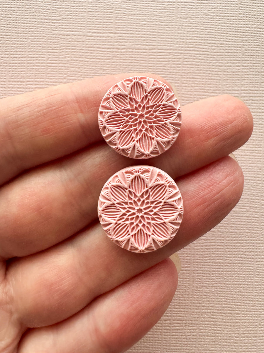 Small Round Stud Earrings - Ice Cream Pink